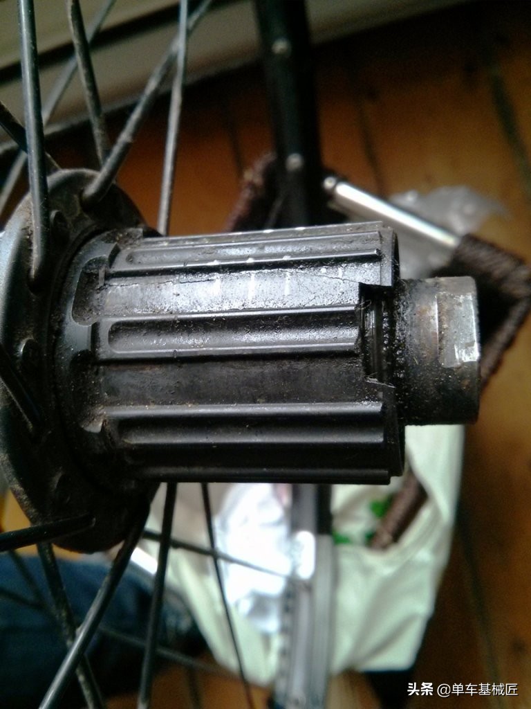 单车基械匠:维修不求人,如何自行整体更换滚珠花鼓塔基