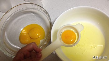 电饭煲蛋糕做法不用蛋糕粉打蛋器,用红丝绒蛋糕预拌粉做电饭煲蛋糕