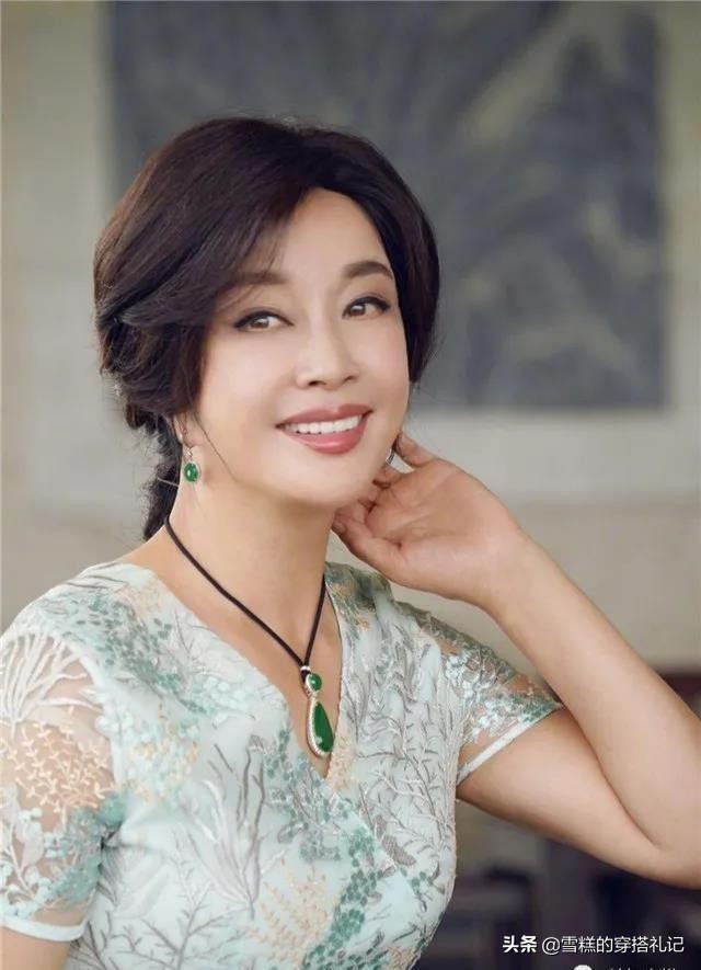 50岁女性戴什么饰品,30-40岁女人适合戴什么饰品
