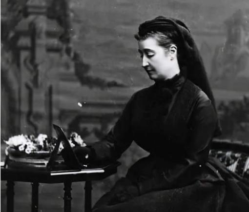 lv老板的旗下奢侈品,lv创始人豪宅