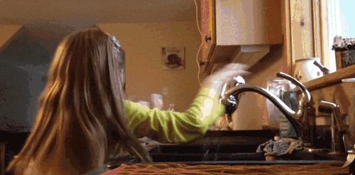 奶水少怎么办宝宝不够吃,奶少怎么做到规律喂奶