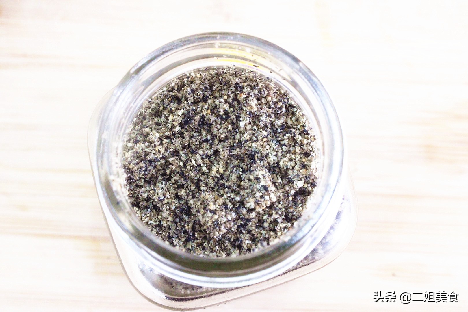 花生黑芝麻白芝麻怎么炒,黑芝麻和米饭一起煮芝麻要炒过吗