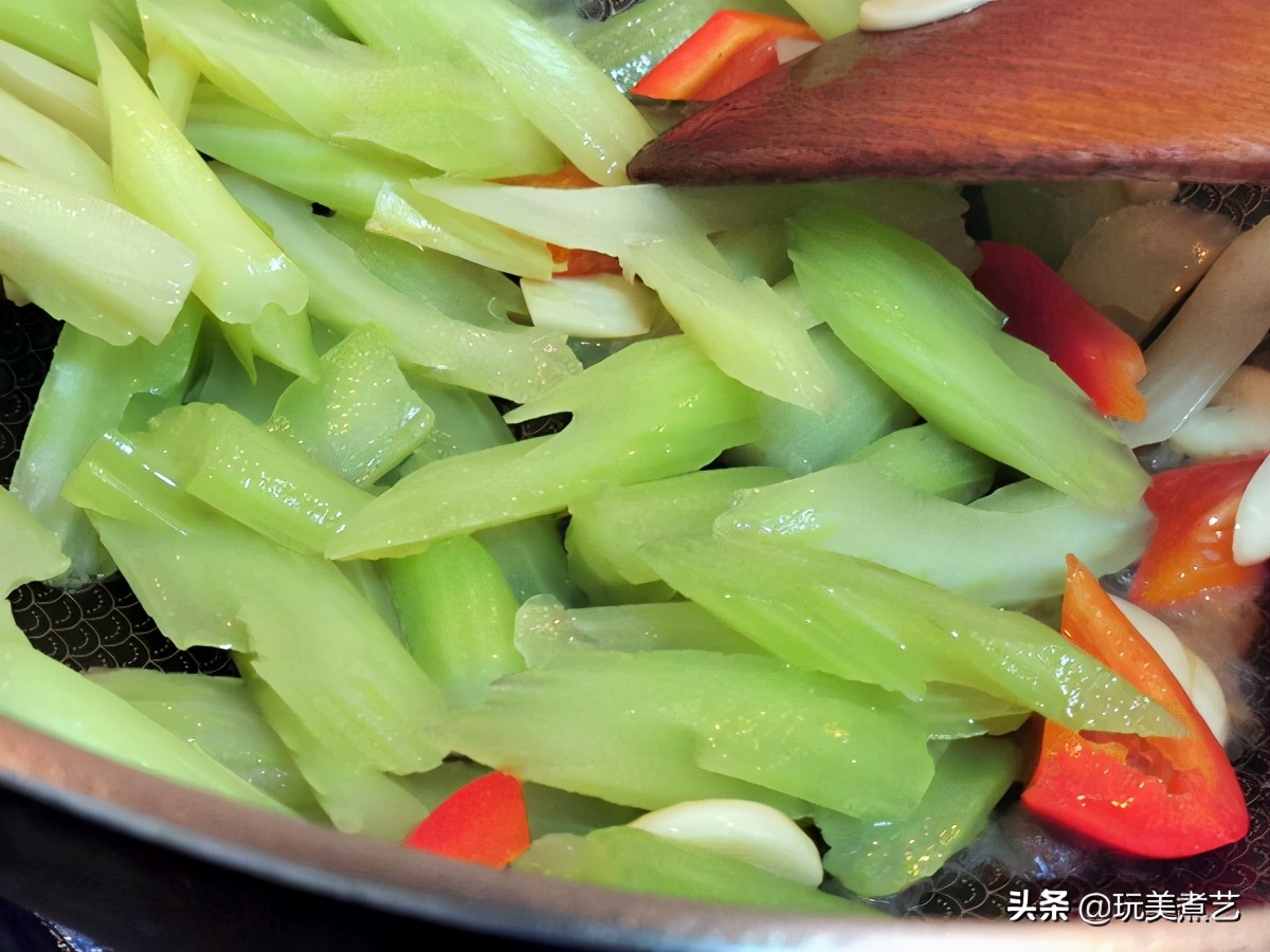 买回来的草菇怎样处理,买的草菇