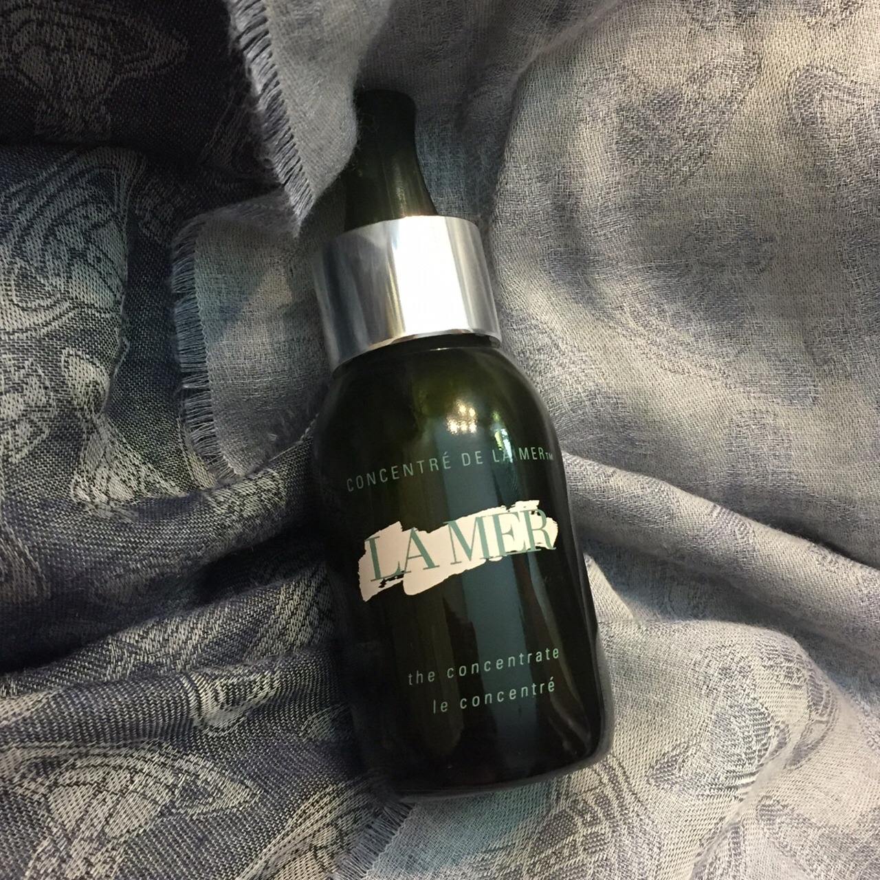 海蓝之谜精粹水适合什么皮肤使用,海蓝之谜精粹乳怎么使用