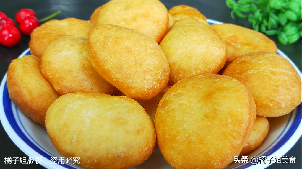 路边摊卖的空心油饼的做法,香酥薄脆空心大油饼小时候的味道