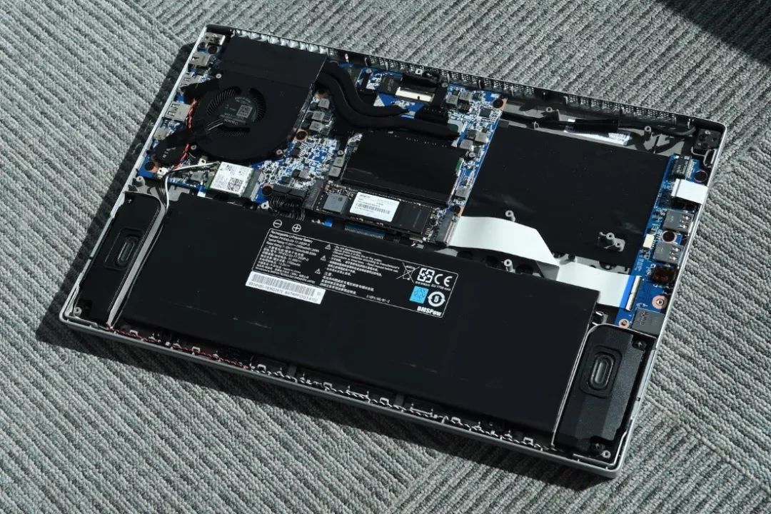 机械革命s1plus电池容量,机械革命s1plus游戏评测