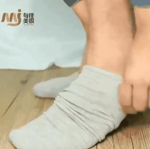 脚臭袜子臭,脚臭穿什么材质袜子