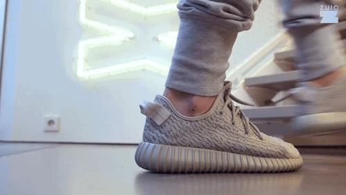 网红踩屎鞋对脚好不好,踩屎感网红鞋厚底