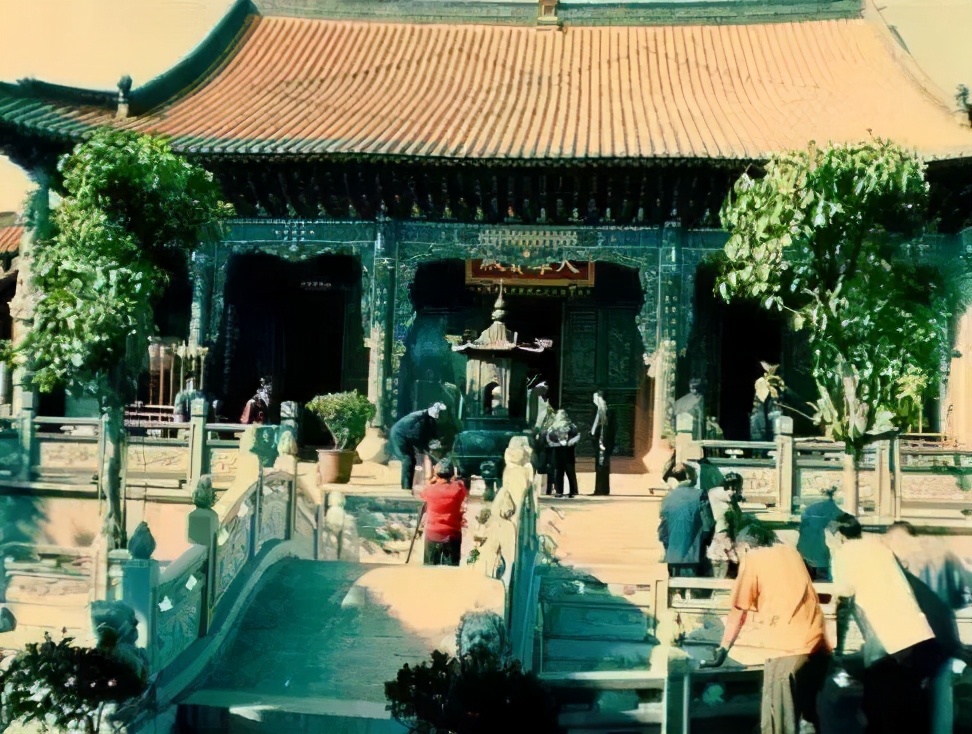 明星亲测|康王创始人83岁再出山，挑战5天内不洗头