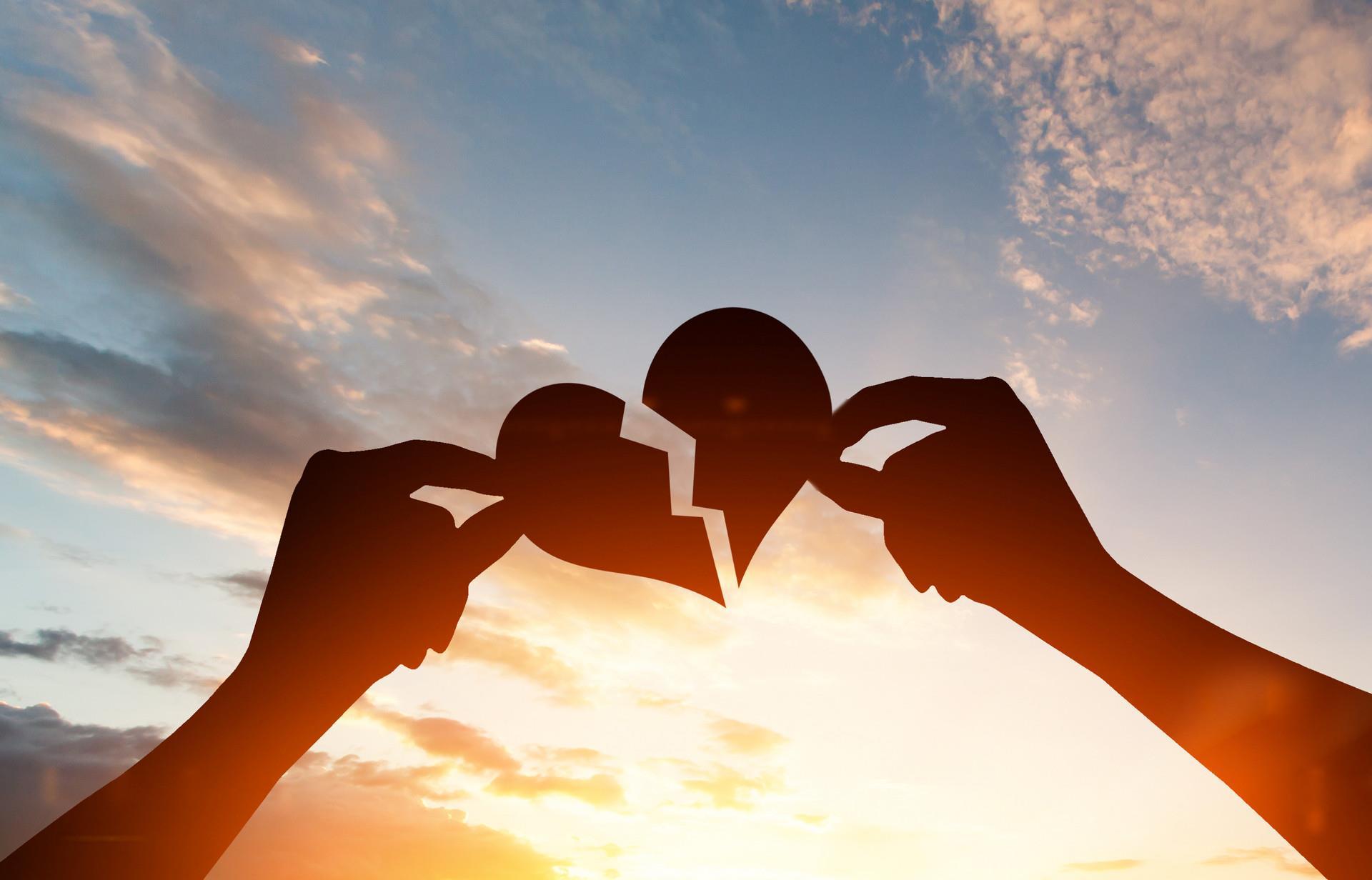 网络交友被骗怎么办？保留证据依法追回