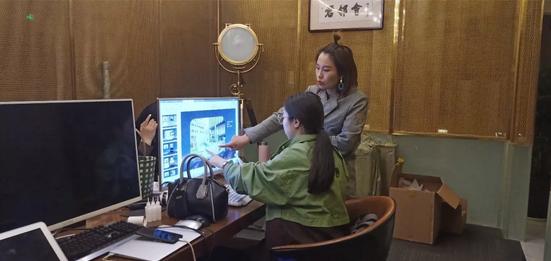 你见过凌晨四点的太阳吗,你见过凌晨四点的酒吧吗