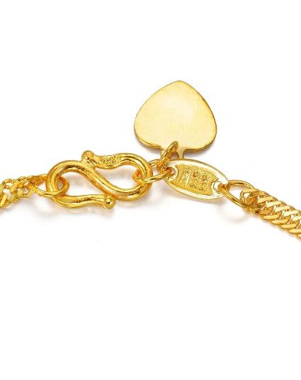 周大福和六福哪个品牌手链好,周大福六福珠宝周生生哪个比较好