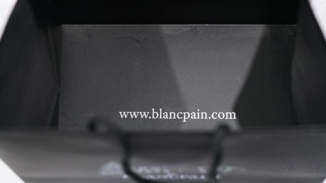 劳力士潜水表宝珀 (劳力士潜航者和宝珀五十噚哪个好)