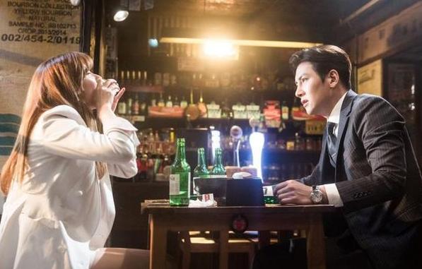 中国不提倡女性喝酒，韩国女生却特别能喝，亚洲喝酒冠军坐实了？