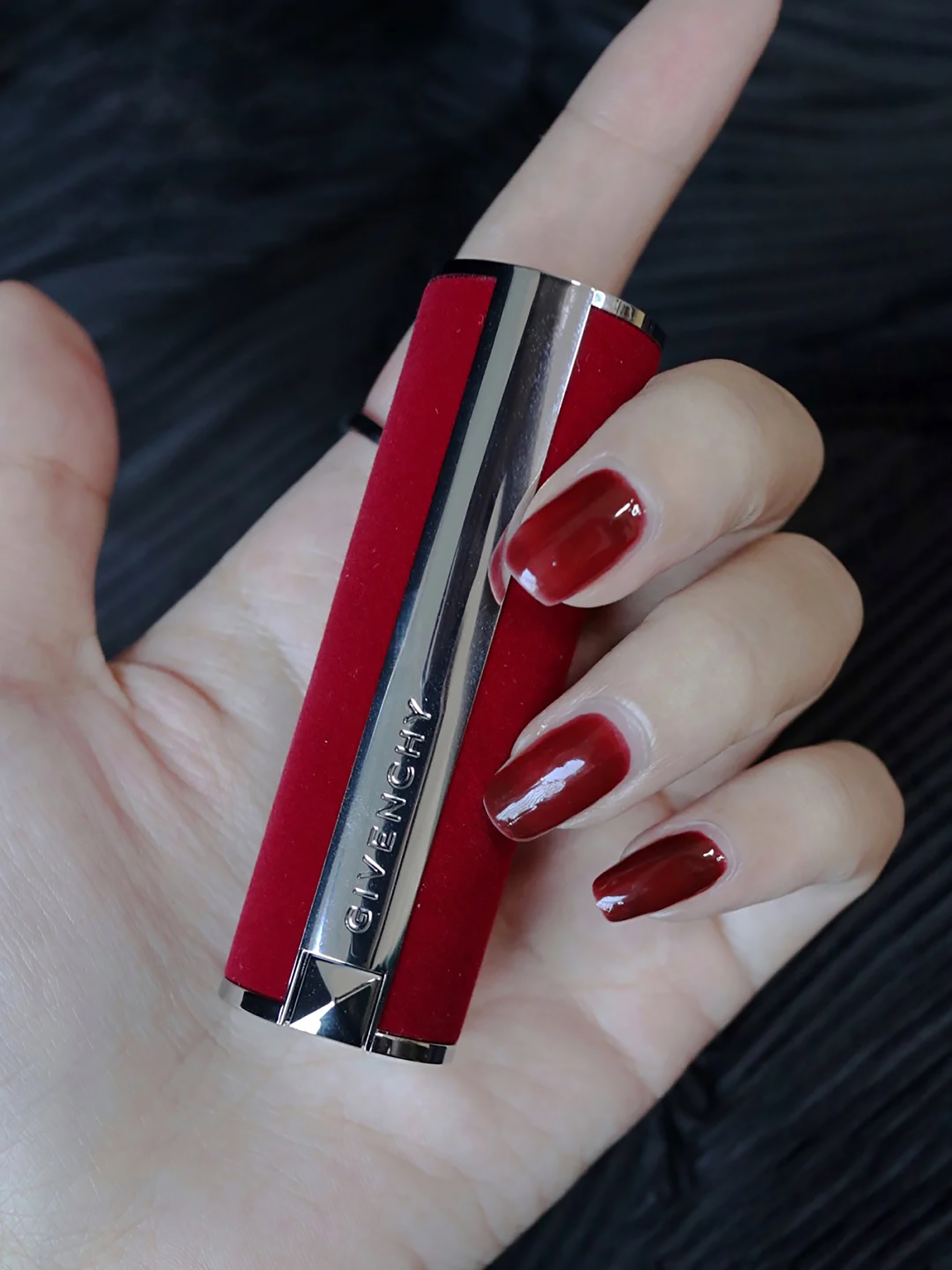 dior豆沙棕丝绒720口红试色,ysl302小黑条豆沙色和迪奥720