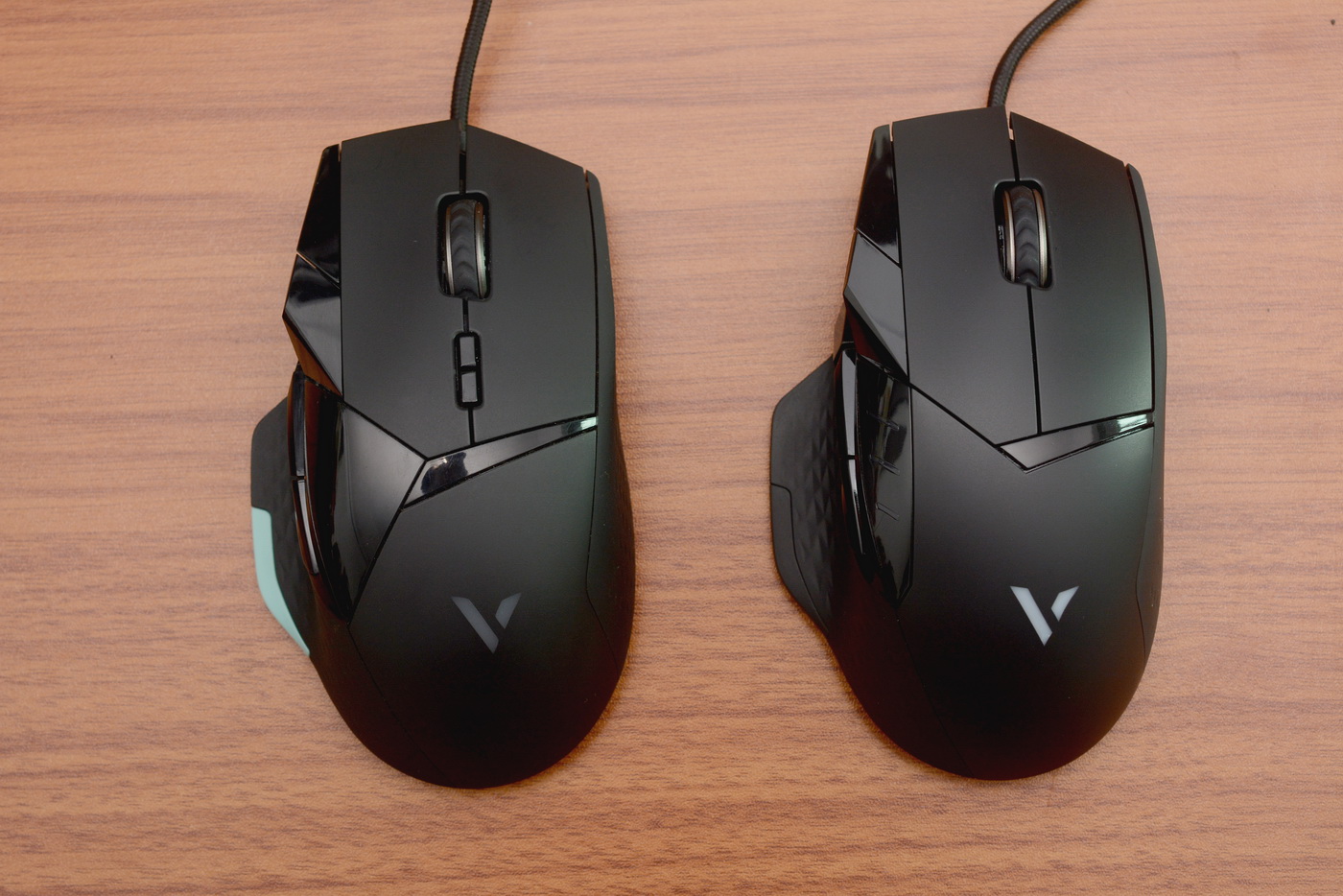 雷柏vt30幻彩rgb游戏鼠标 (雷柏vt300srgb鼠标)