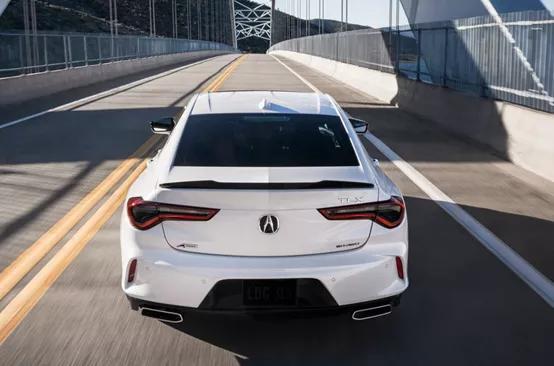 3.0T的“雅阁”若27万起售，你还会选择宝马3系吗？