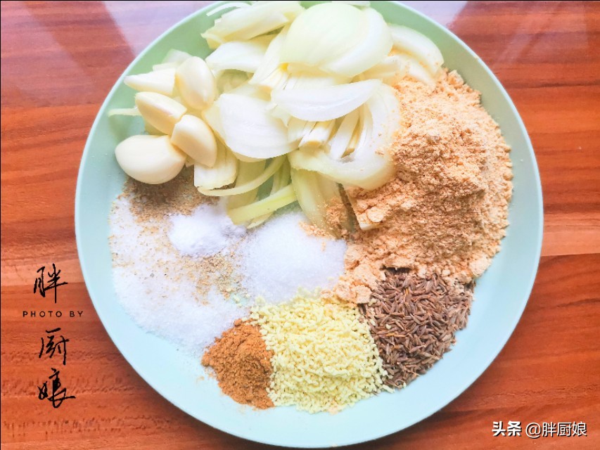 简单的烤牛肉串的做法,家常烤牛肉串教程