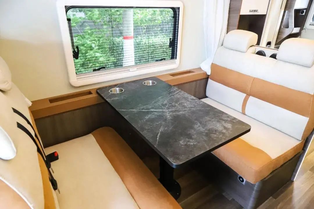 宇通c533旗舰探境版,2023款宇通c533旗舰版