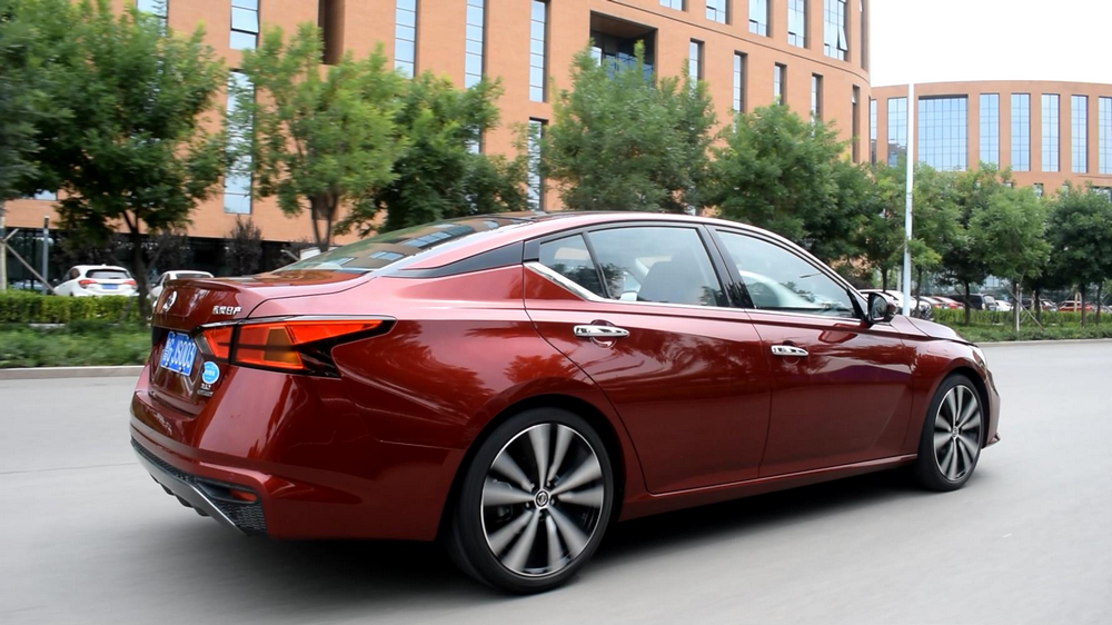 日产天籁自吸能买吗,日产天籁2.0t变速箱靠谱吗