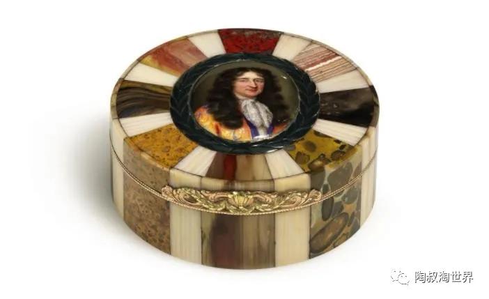每日古董故事——欧洲黄金珍宝鼻烟盒