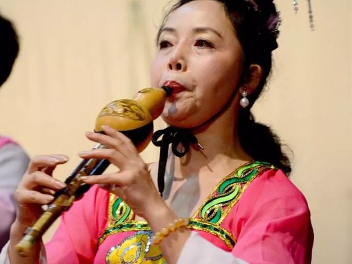 初学葫芦丝最简单的歌曲,儿童初学葫芦丝怎么选择