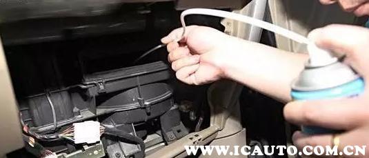 美的挂机空调清洗拆装方法视频,汽车空调清洗方法视频