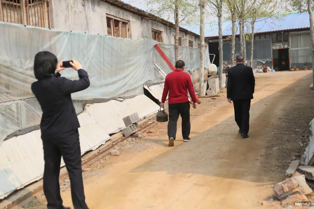 我为群众办实事清理道路淤泥,我为群众办实事潘河村