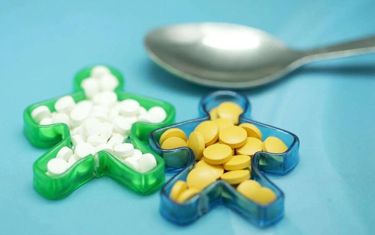 呼吸道感染阿莫西林好还是头孢好,呼吸道感染罗红霉素好使吗