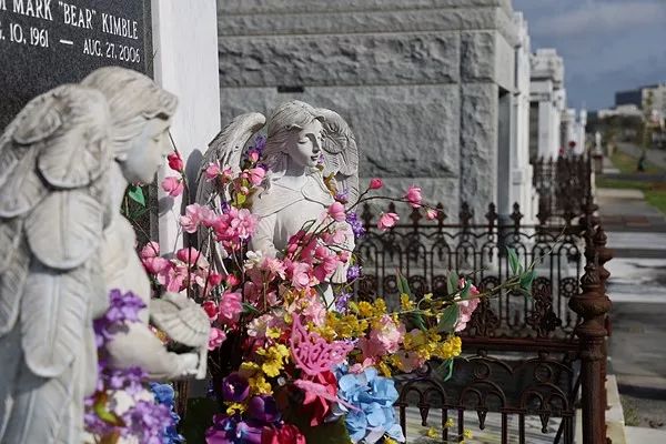 佳能eosrp和r6区别,佳能eosr跟rp哪个好