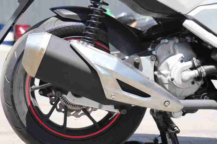 龙嘉v-max踏板,越野踏板adv龙嘉