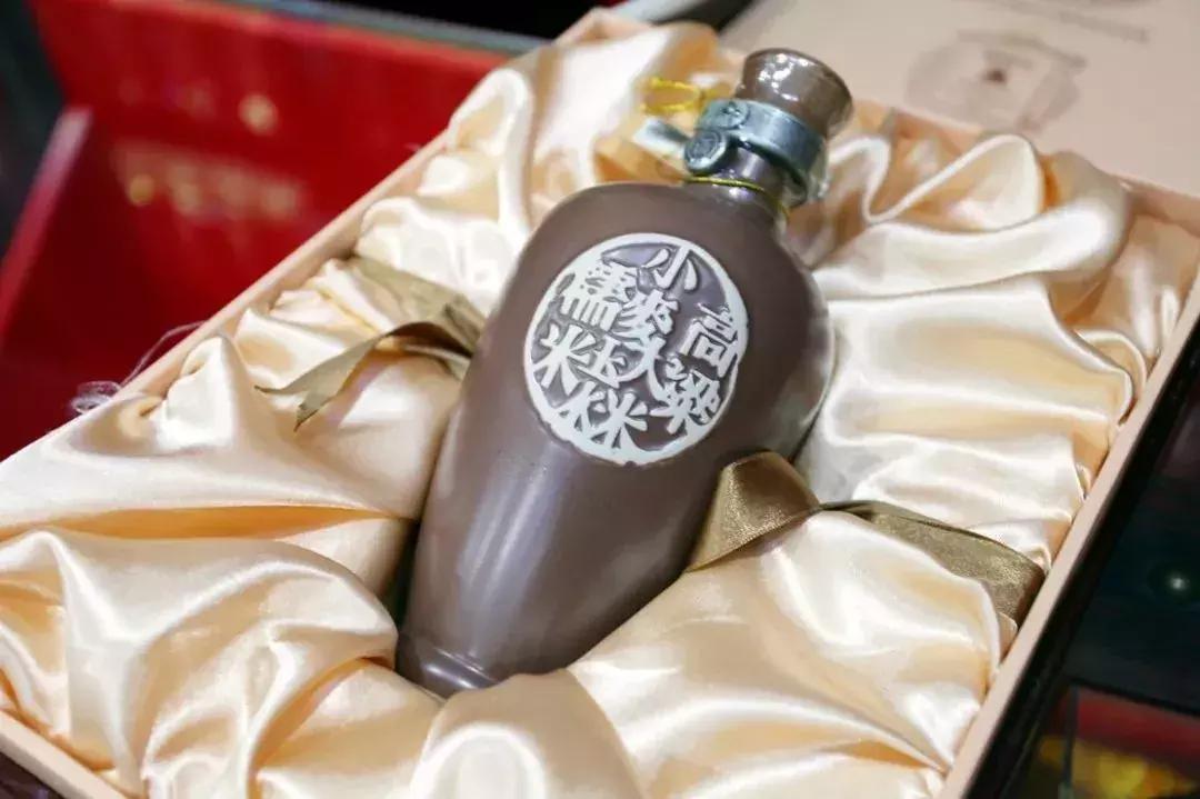 门头沟老牛栏山专卖店回来啦！3店同开！送给好喝口儿的朋友