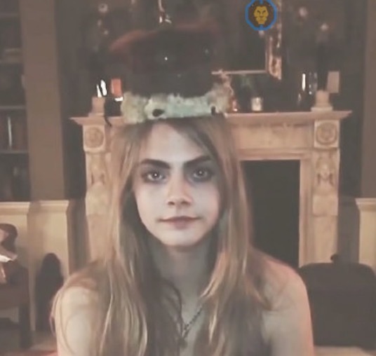 甜!英国贵族超模爱上美国女演员,机场热吻,狂撒狗粮