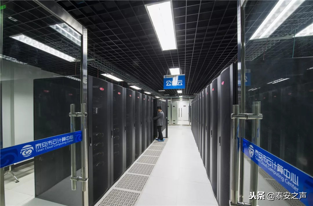 澶т紬鏃ユ姤绮惧僵鏂囩珷,澶т紬鍒涙柊涓囦紬鍒涗笟鎶ラ亾