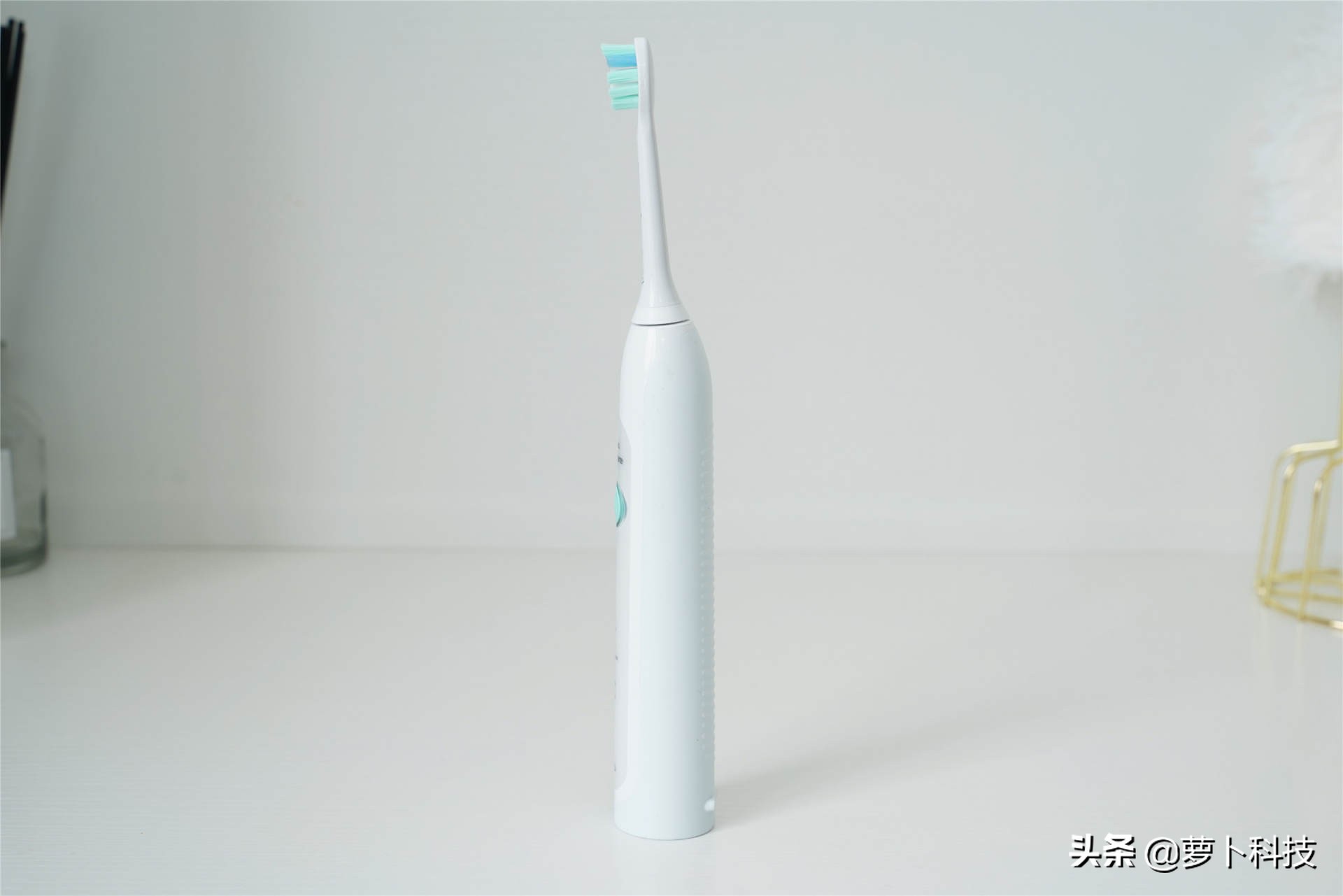 飞利浦电动牙刷入门和高端区别,飞利浦牙刷跟usmile到底哪个好一些