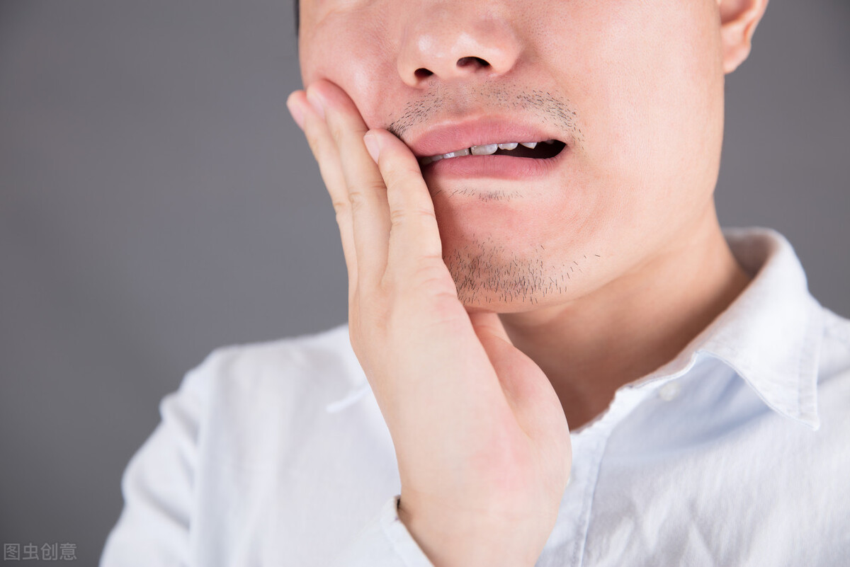 通常说的心火胃火肝火有什么不同,五脏上火看舌象心火肝火胃火