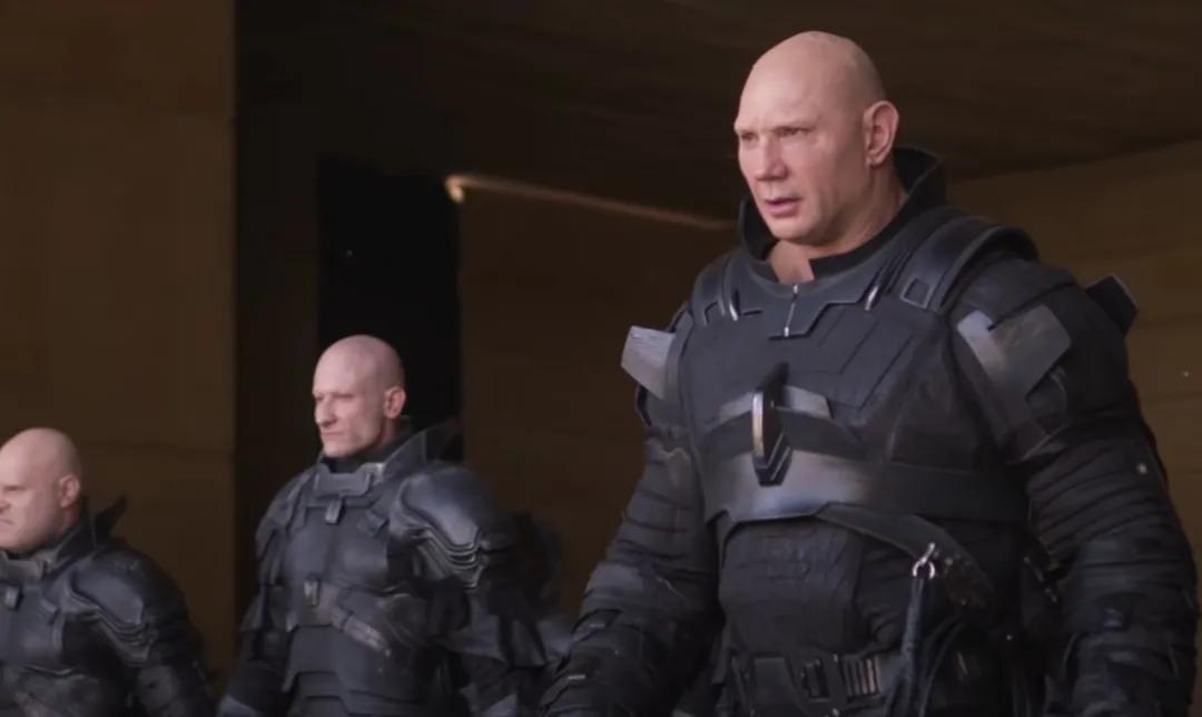 沙漠高级感走秀,沙漠走秀