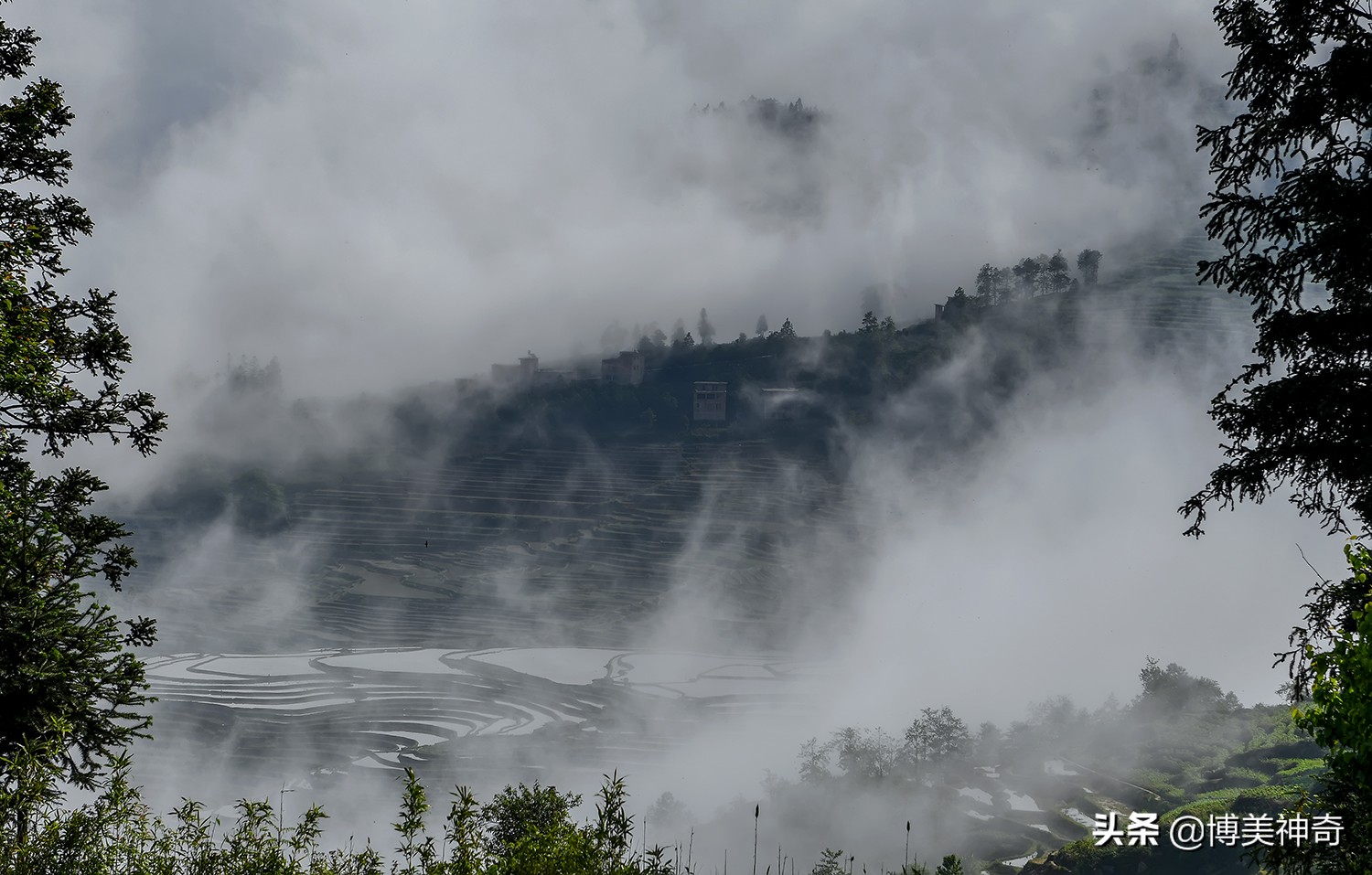 红河哈尼族彝族自治州阿者科村,云南元阳哈尼梯田阿者科村