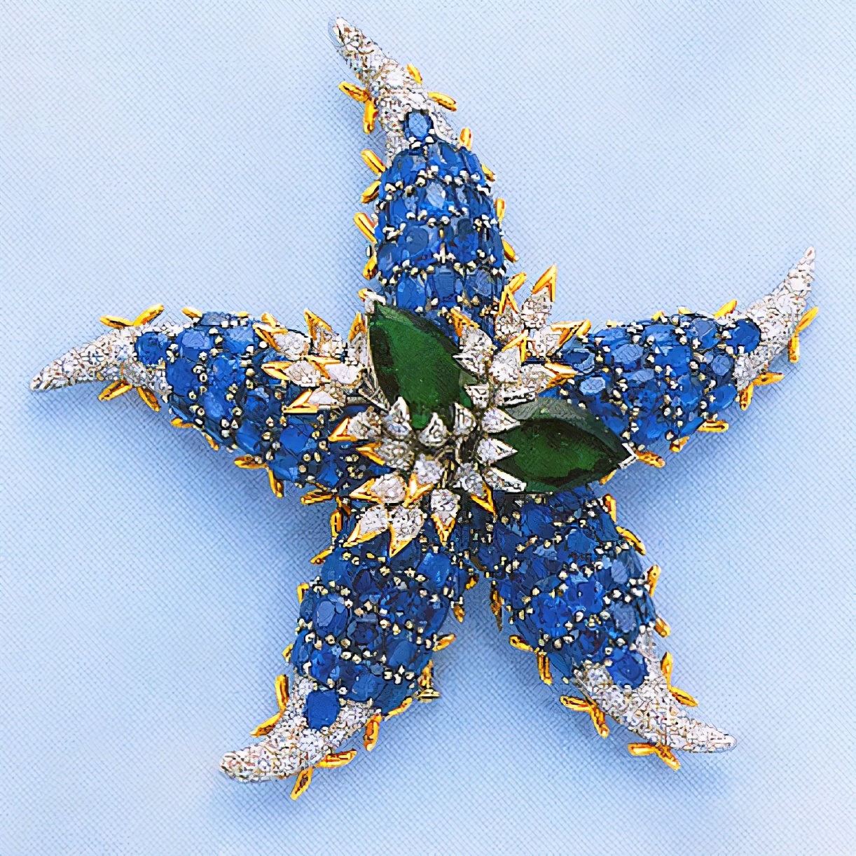 他用128克拉的黄钻征服了赫本,却只想逃离好莱坞回归自然