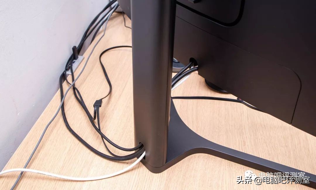 用了两年的小米34寸曲面显示器,小米34寸曲面显示器拖影厉害