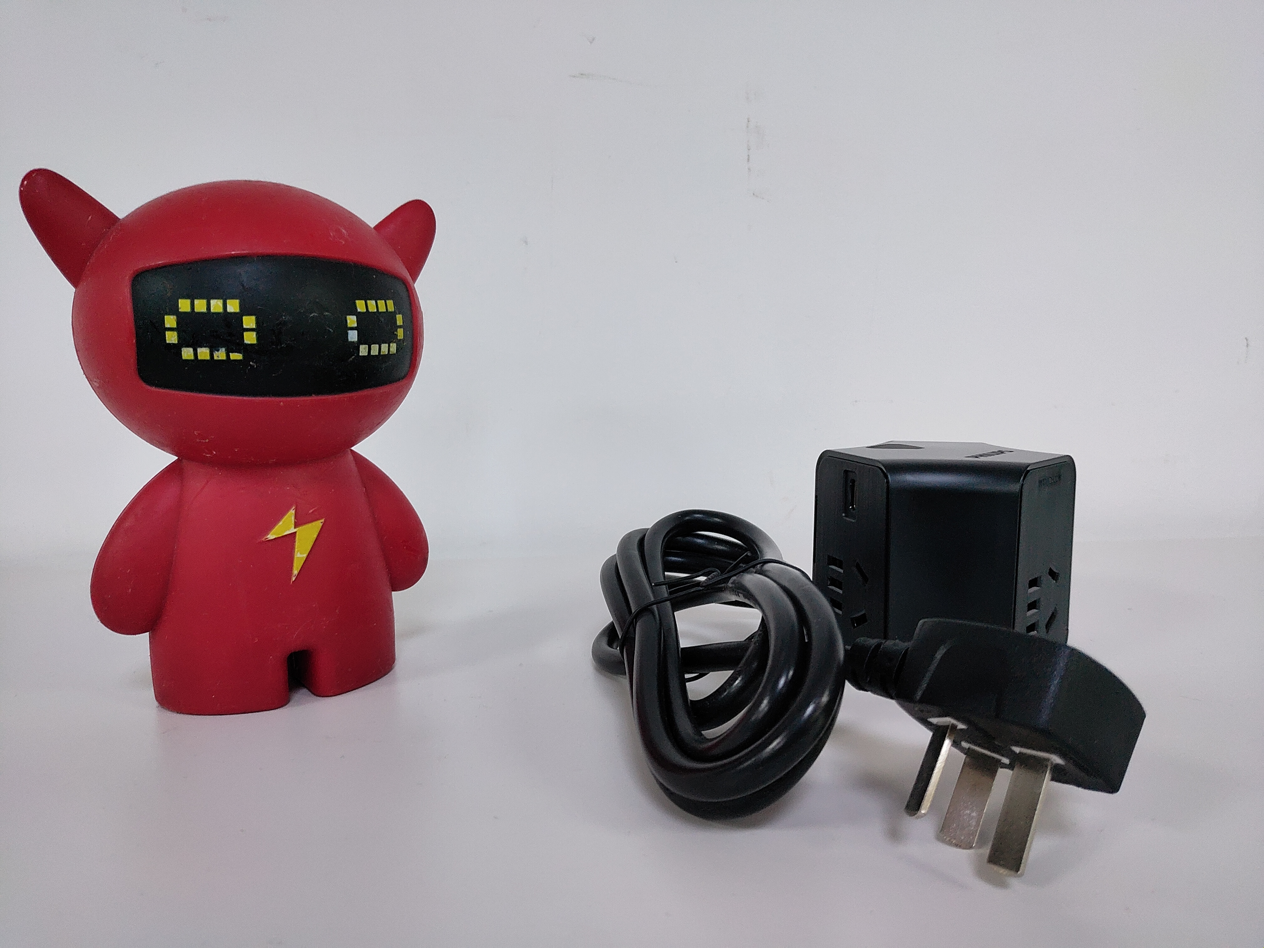 飞利浦长条轨道插座,飞利浦摩天轮插座65瓦