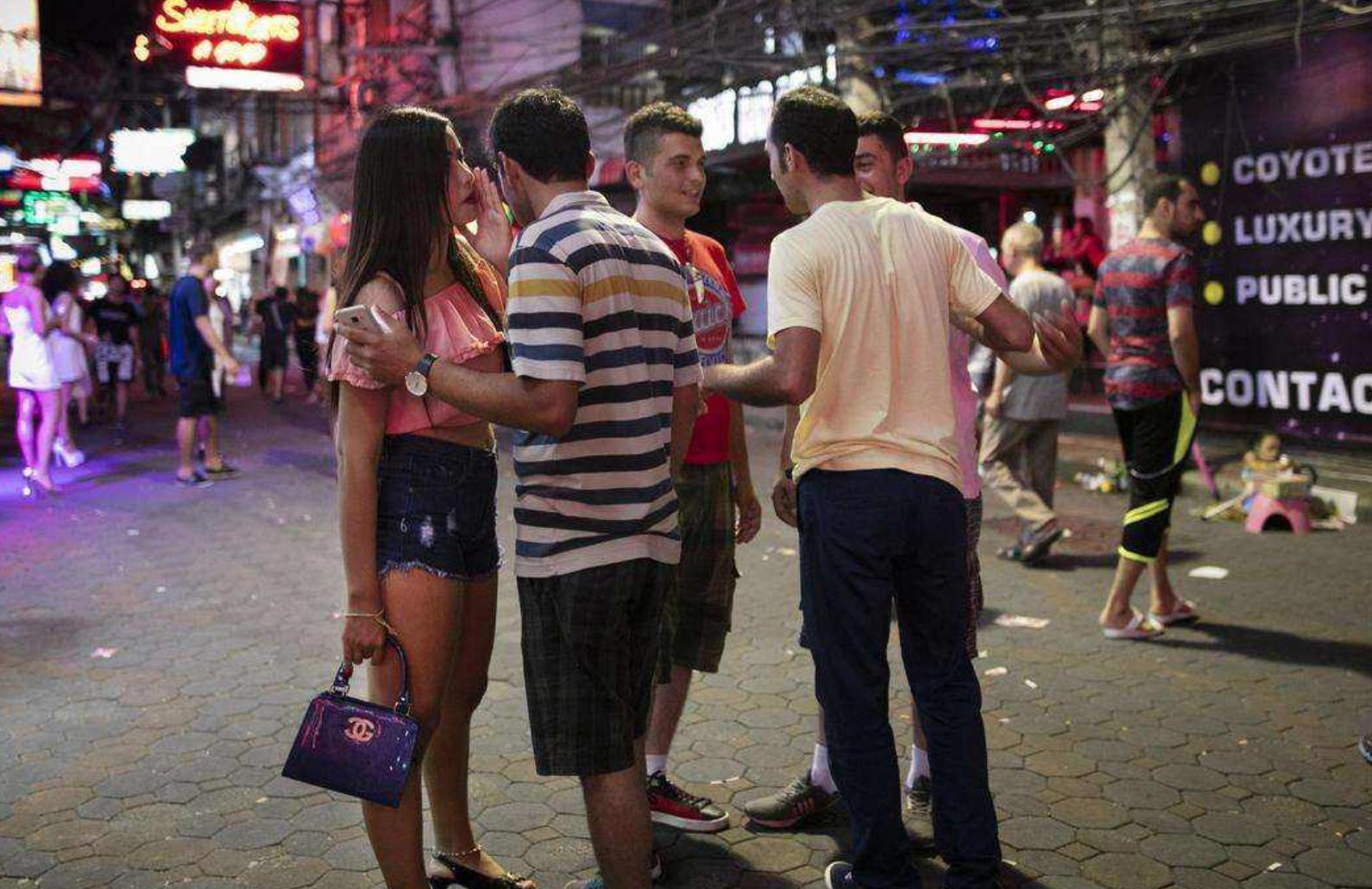 泰国特色的“黑珍珠”为何意？老外为此流连忘返，当地人觉得不耻