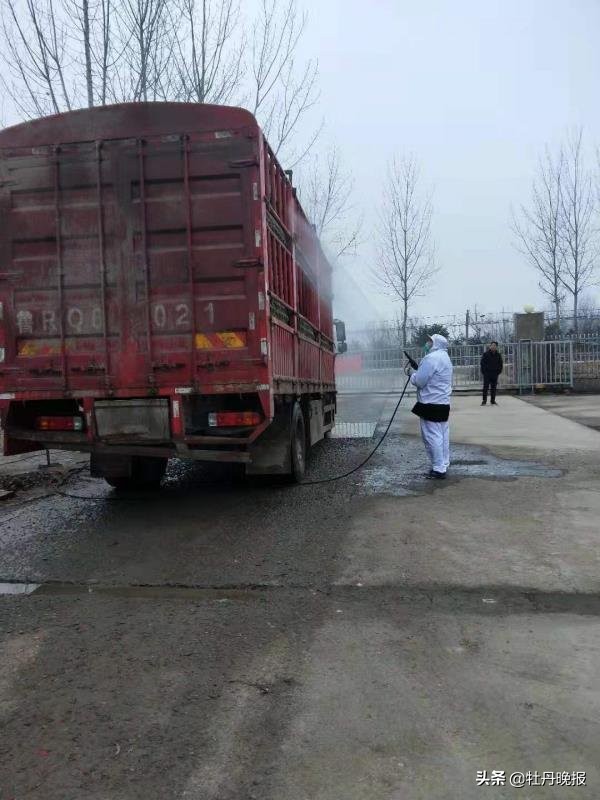 成武企业呱呱鸭抗疫复工顶呱呱