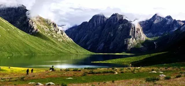 青海是著名的旅游圣地,青海这么美你会去看吗