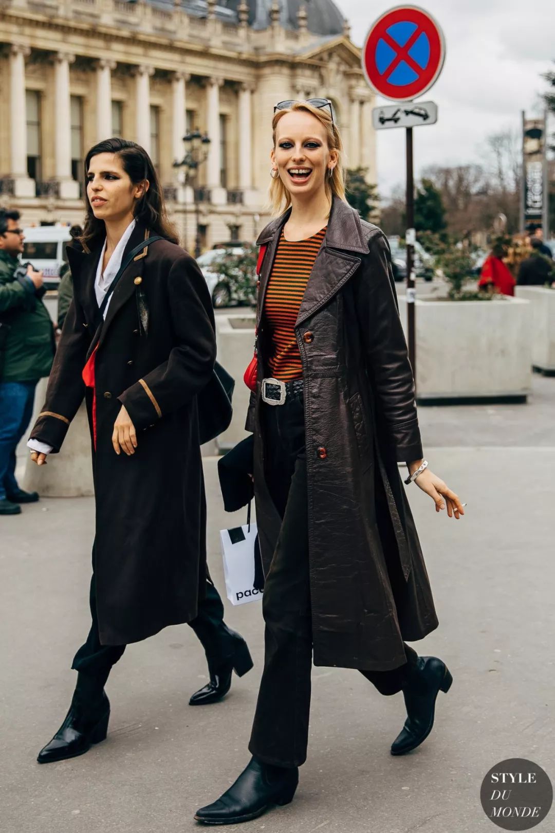 买错一件「长大衣」，真的想当场去世