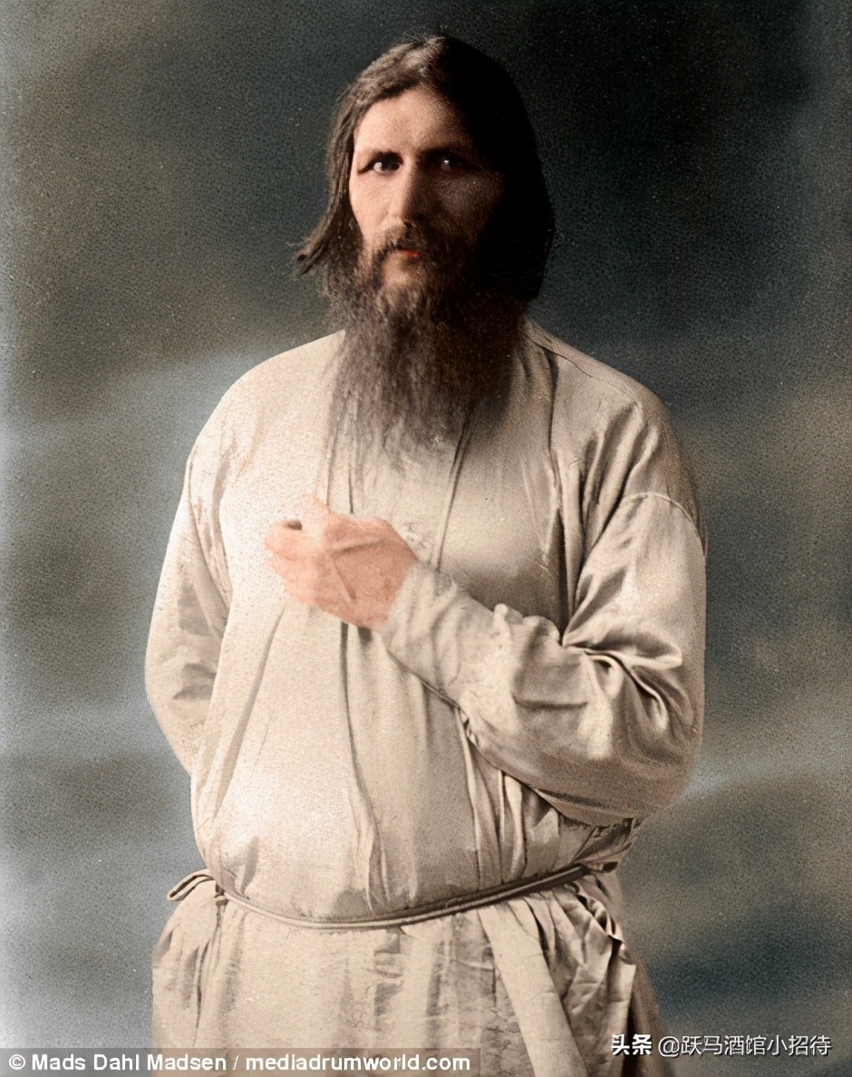 地狱男爵芭芭雅嘎是谁,地狱男爵中的怪物苍蝇人