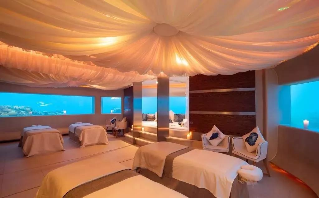 马尔代夫七星选岛全攻略,马尔代夫沙滩别墅出海游泳