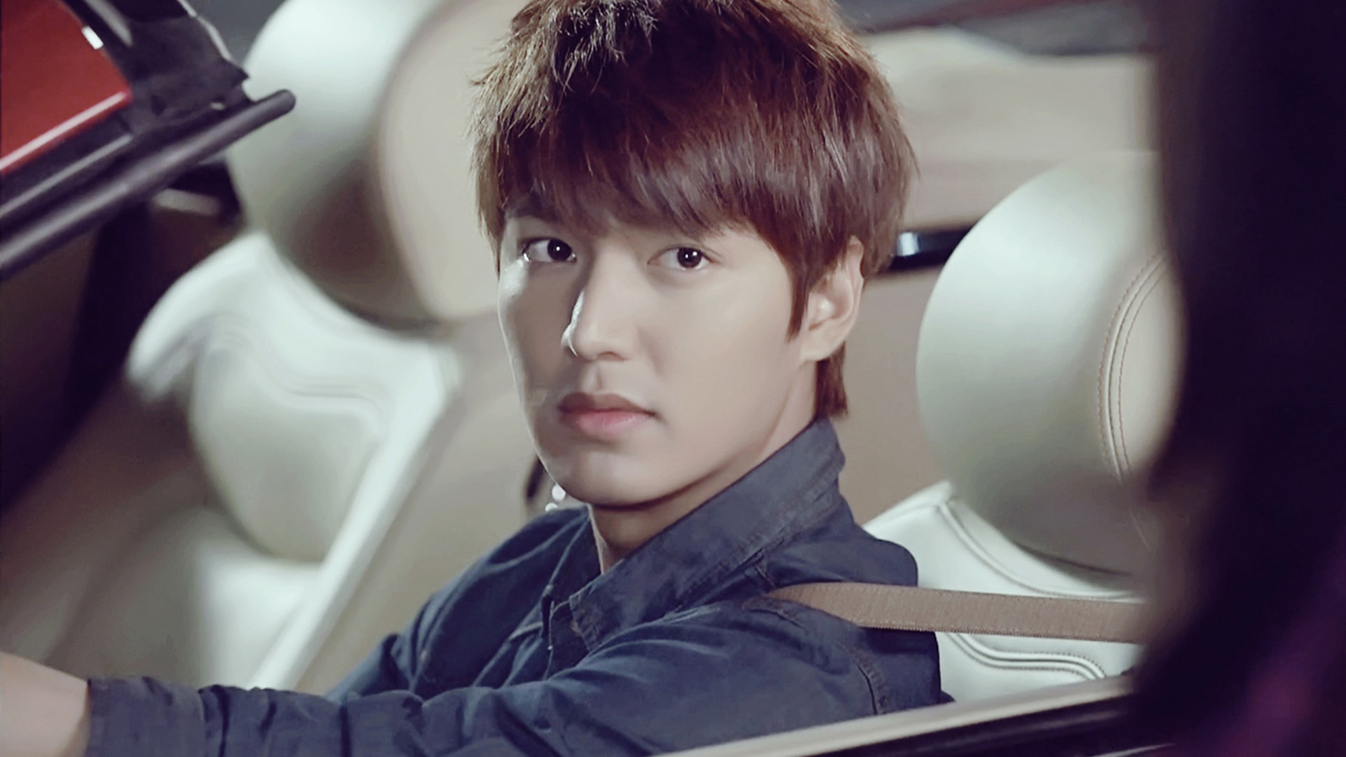 李敏镐保存粉丝礼物,李敏镐生日晒照