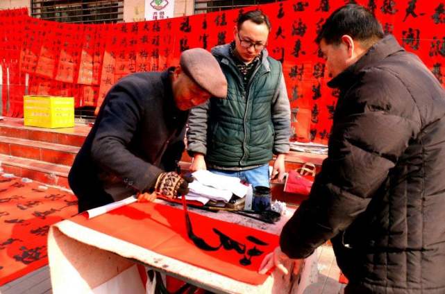 春节贴春联为什么那么重要,过年贴春联有五个禁忌千万别大意