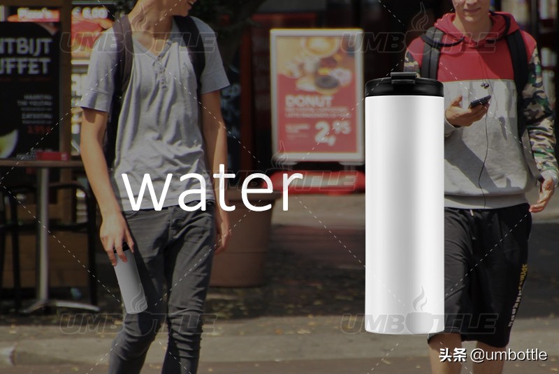 随身携带的水杯是装满水携带好还是空杯携带好呢?